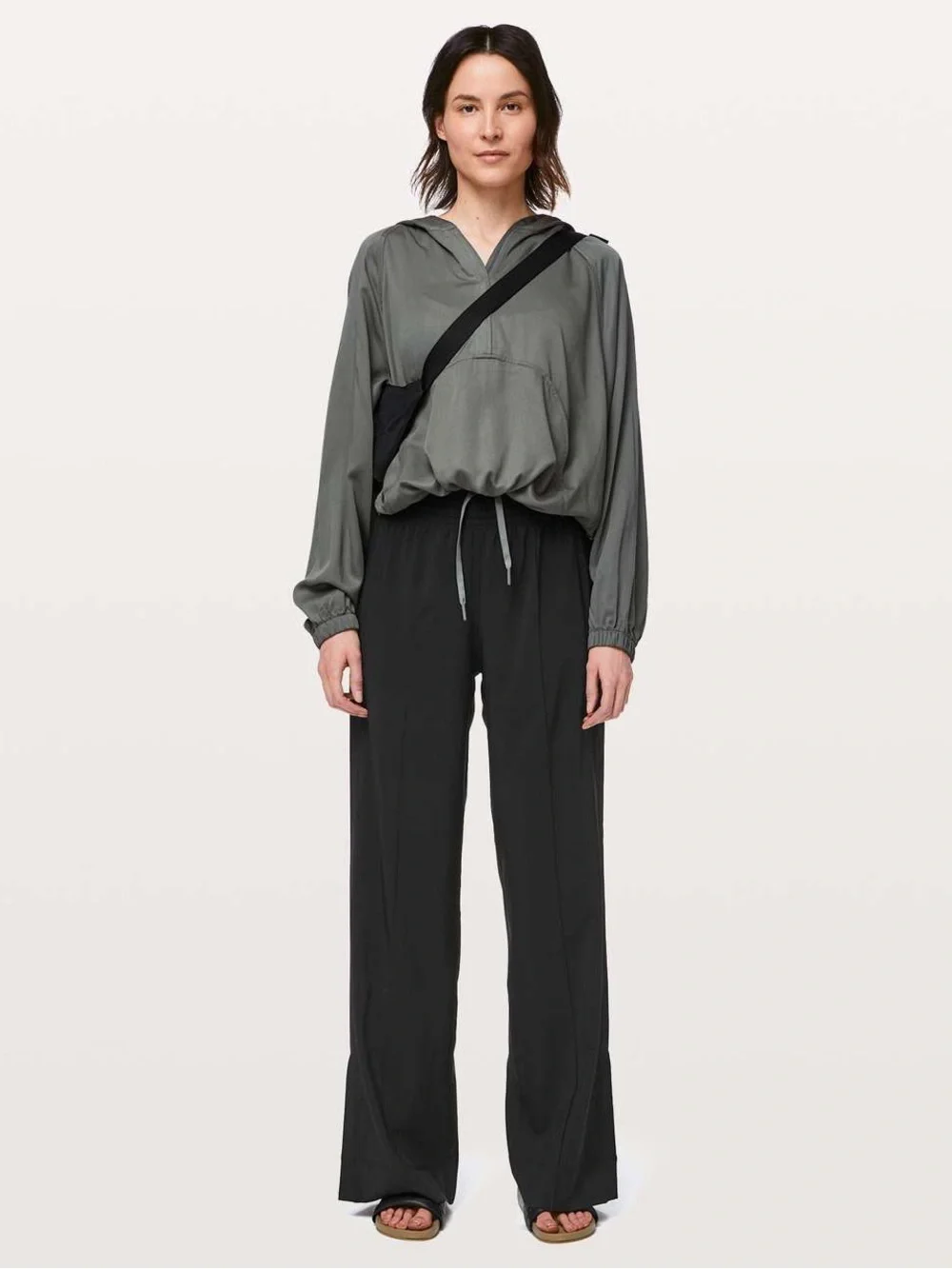 Lululemon Wanderer Wide Leg Travel Pant in Black Size 2